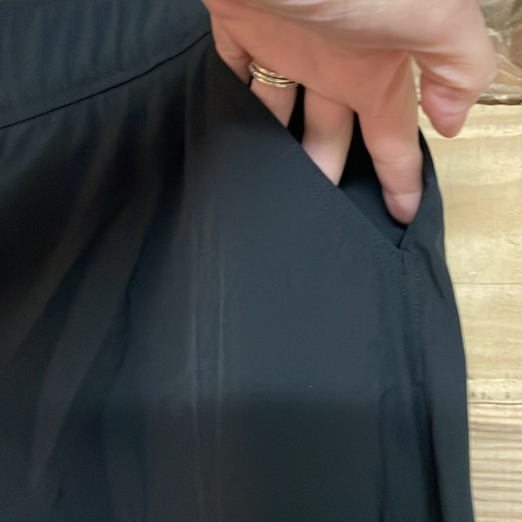 Eddie Bauer size Medium Black Stretchy Lightweight Straight Leg Athletic Pants - Picture 4 of 10